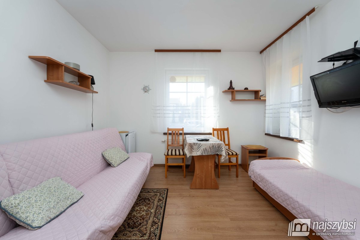 Kołobrzeg -dom i pensjonat przy deptaku (10)