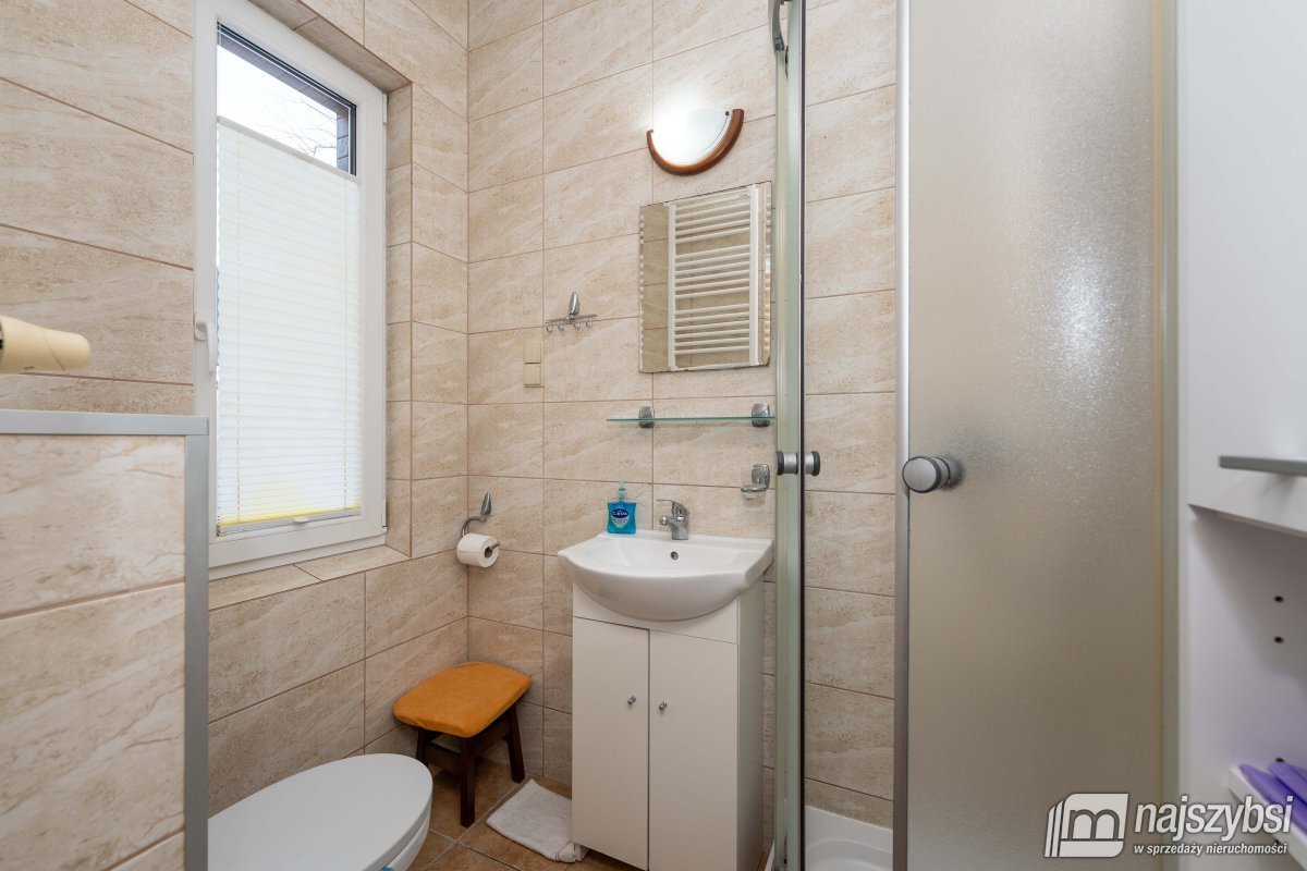 Kołobrzeg -dom i pensjonat przy deptaku (11)