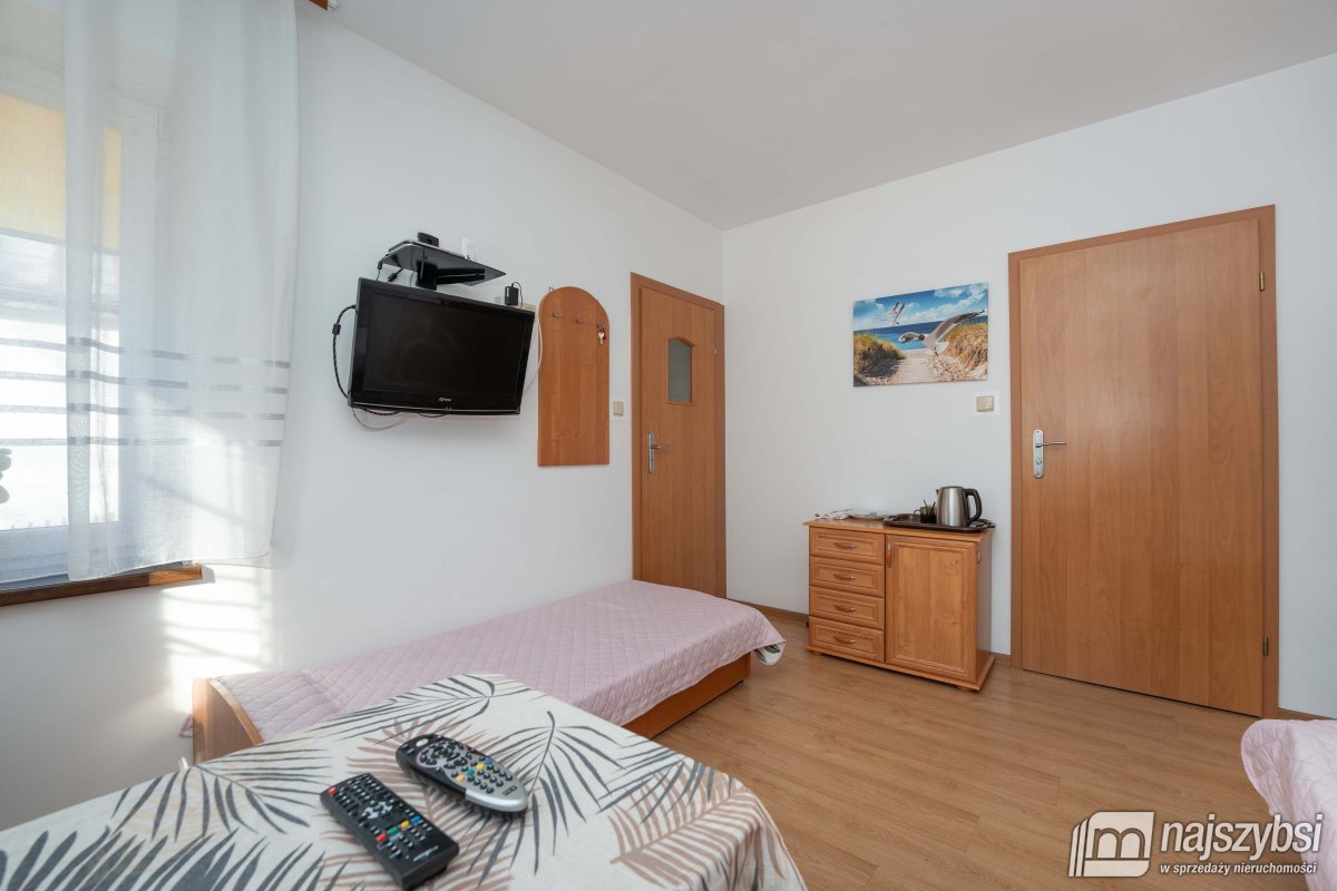 Kołobrzeg -dom i pensjonat przy deptaku (3)