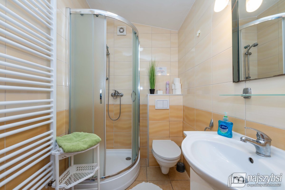 Kołobrzeg -dom i pensjonat przy deptaku (9)