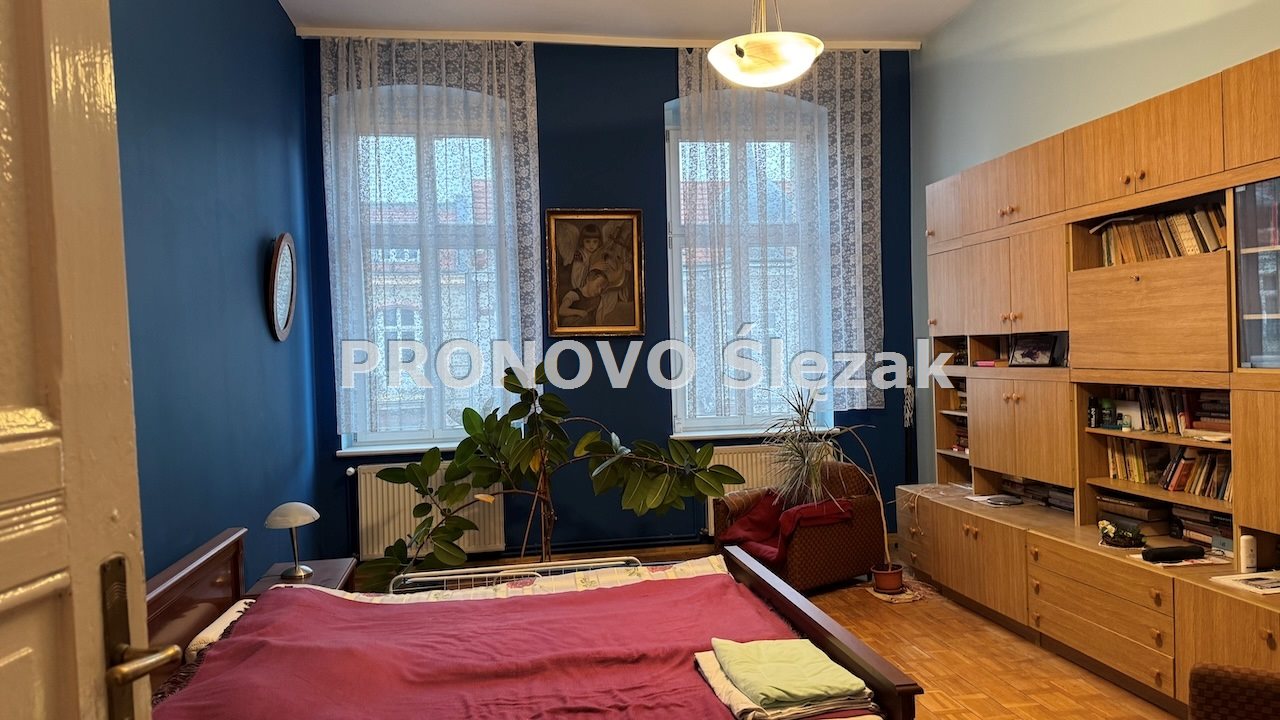 Sprzedam mieszkanie w kamienicy we Wrocławiu (2)