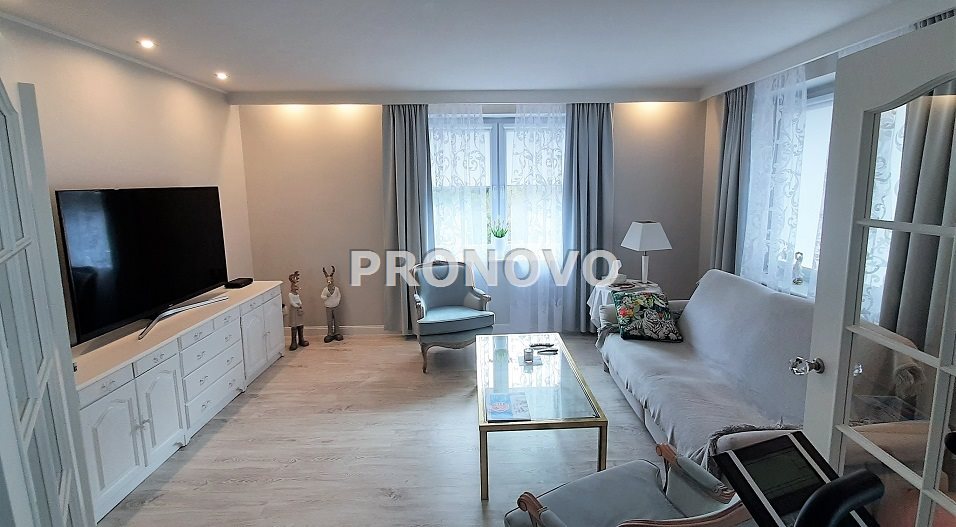 dom wolnostojący 10 pokoi Zdroje (1)