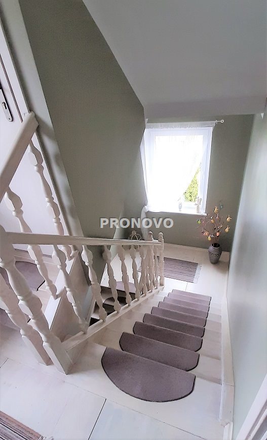 dom wolnostojący 10 pokoi Zdroje (12)