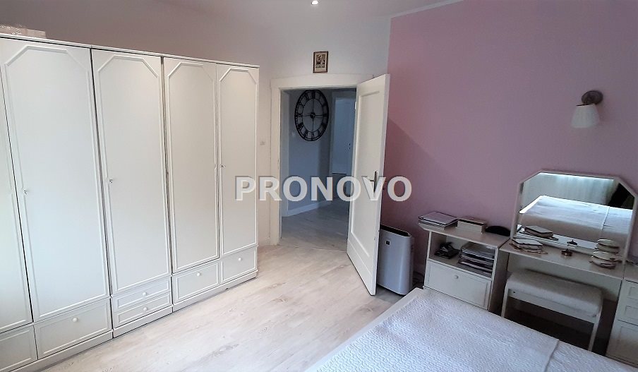 dom wolnostojący 10 pokoi Zdroje (8)