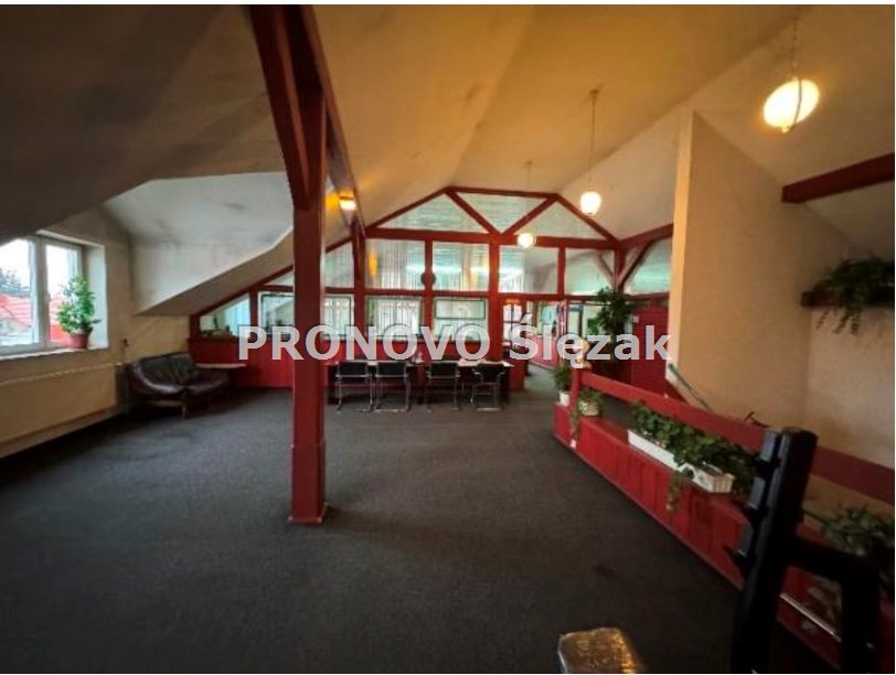 Sprzedam budynek produkcyjno-biurowy k. Wrocławia (13)