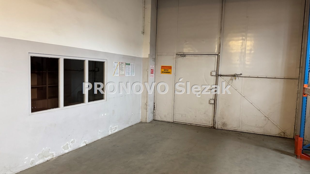 Sprzedam halę biurowo-produkcyjno-handlową Legnica (11)