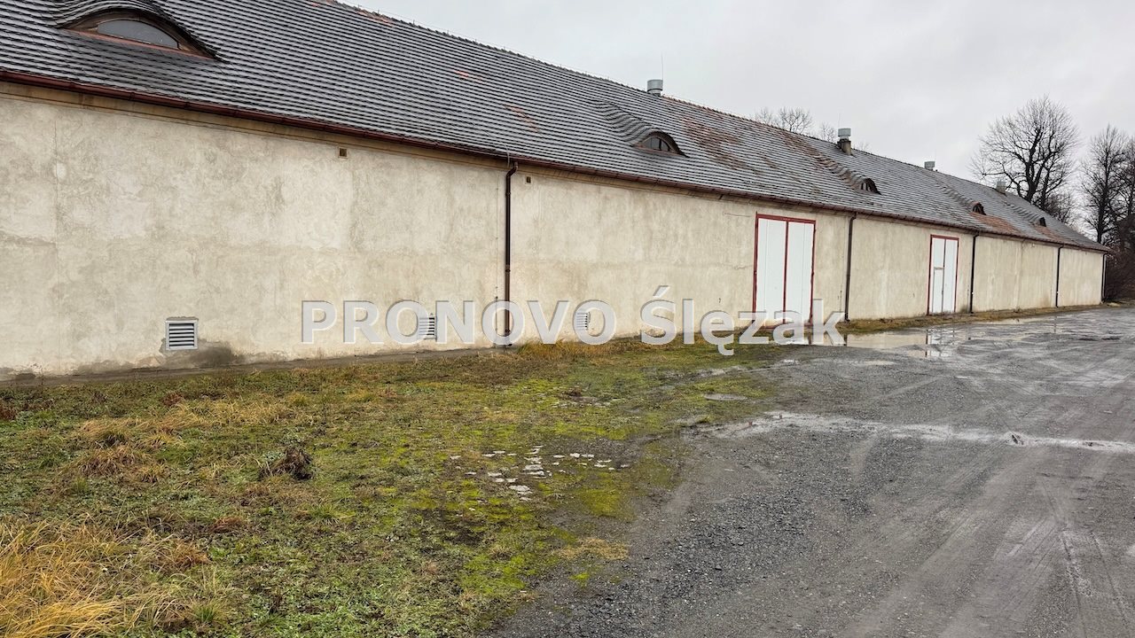 Sprzedam halę biurowo-produkcyjno-handlową Legnica (14)