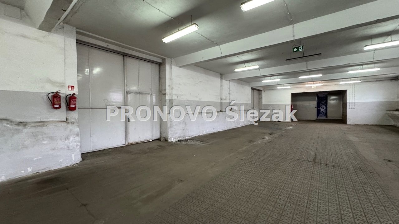 Sprzedam halę biurowo-produkcyjno-handlową Legnica (2)