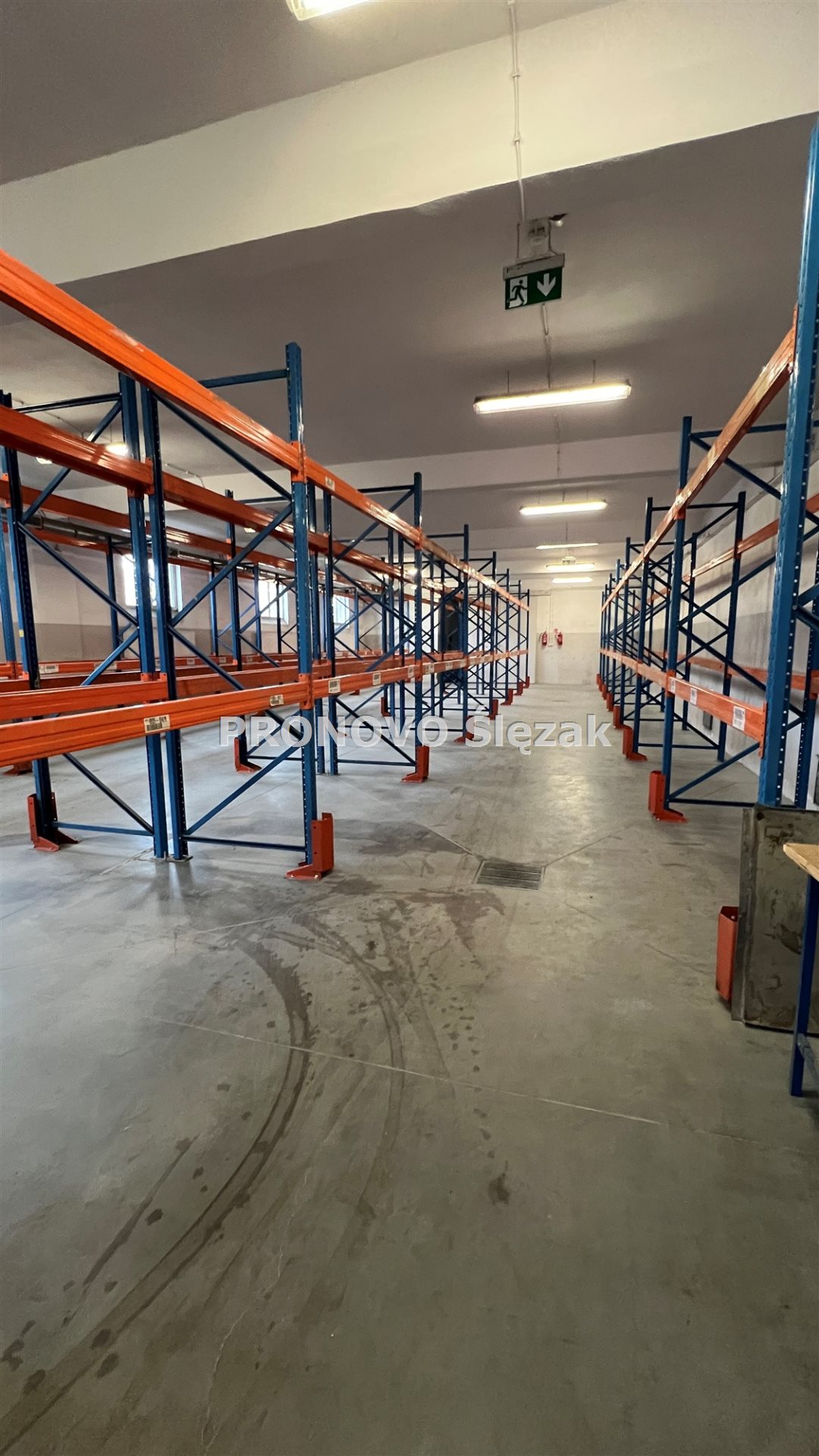 Sprzedam halę biurowo-produkcyjno-handlową Legnica (4)