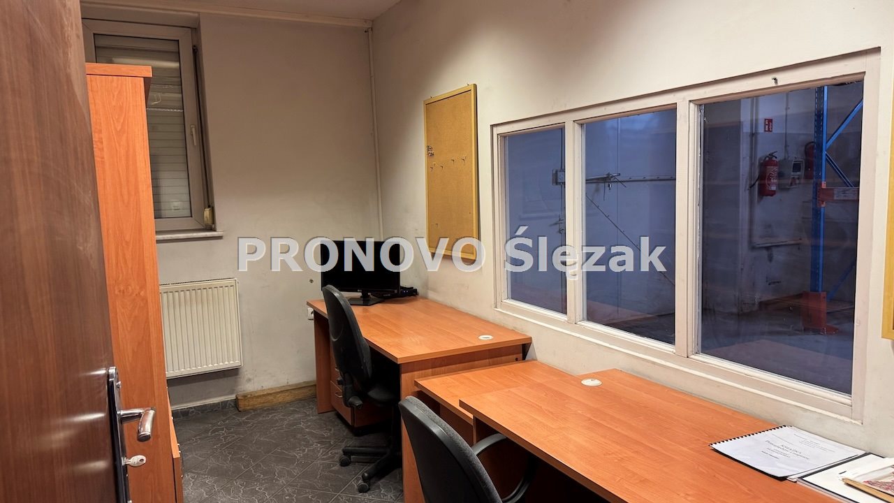 Sprzedam halę biurowo-produkcyjno-handlową Legnica (9)