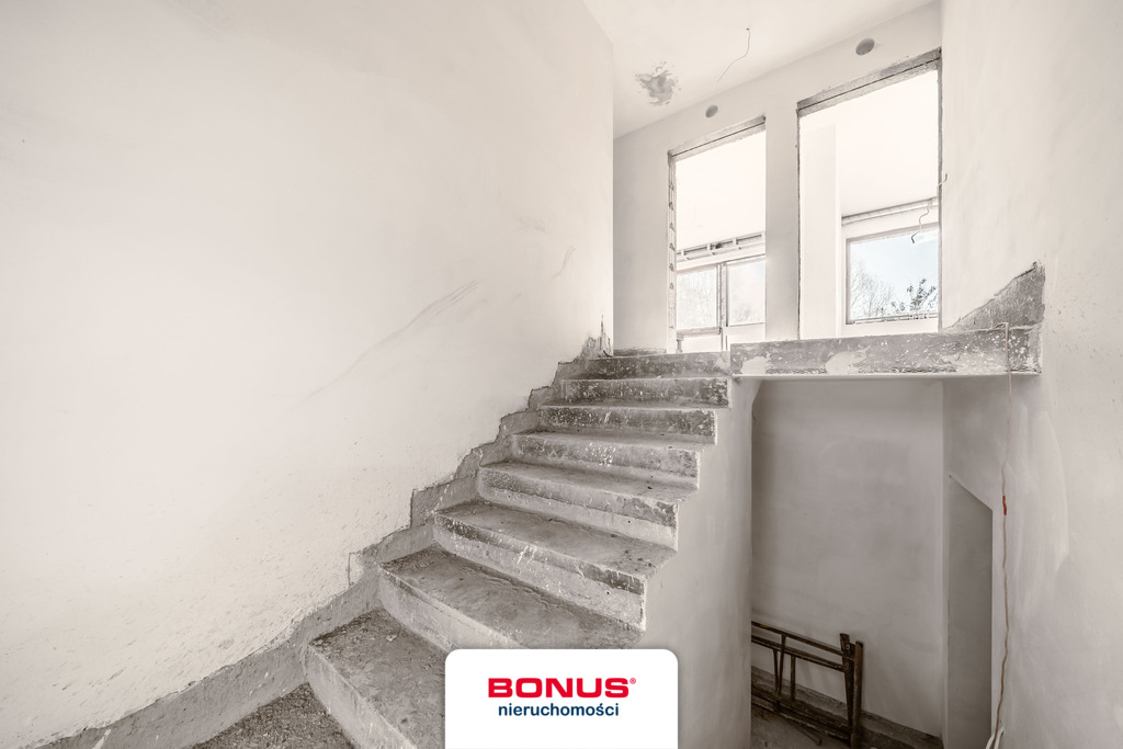 Dom wolnostojący na przestronnej działce (13)