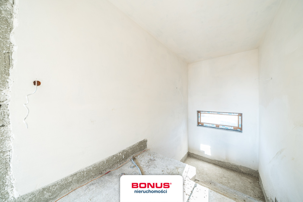 Dom wolnostojący na przestronnej działce (14)