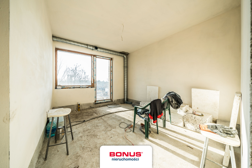 Dom wolnostojący na przestronnej działce (15)