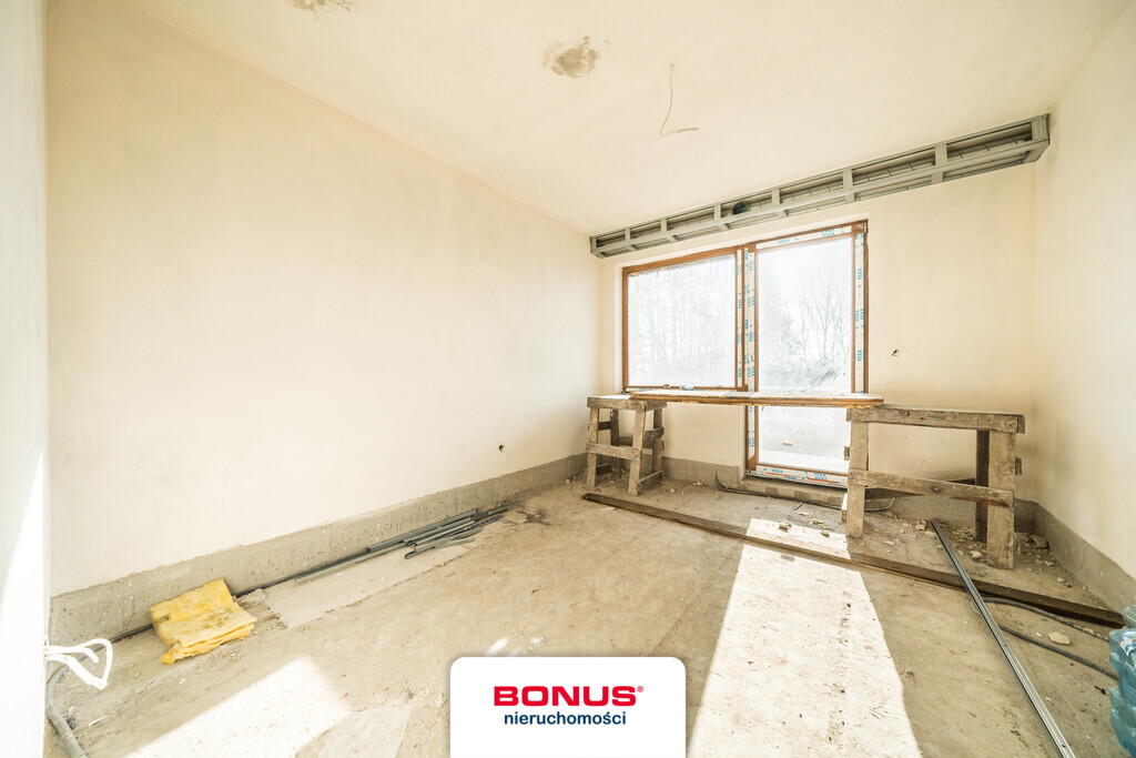 Dom wolnostojący na przestronnej działce (16)