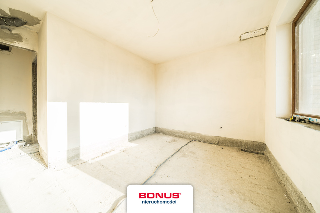 Dom wolnostojący na przestronnej działce (18)