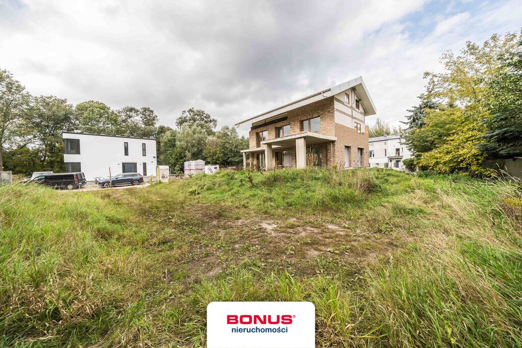 Dom wolnostojący na przestronnej działce (7)