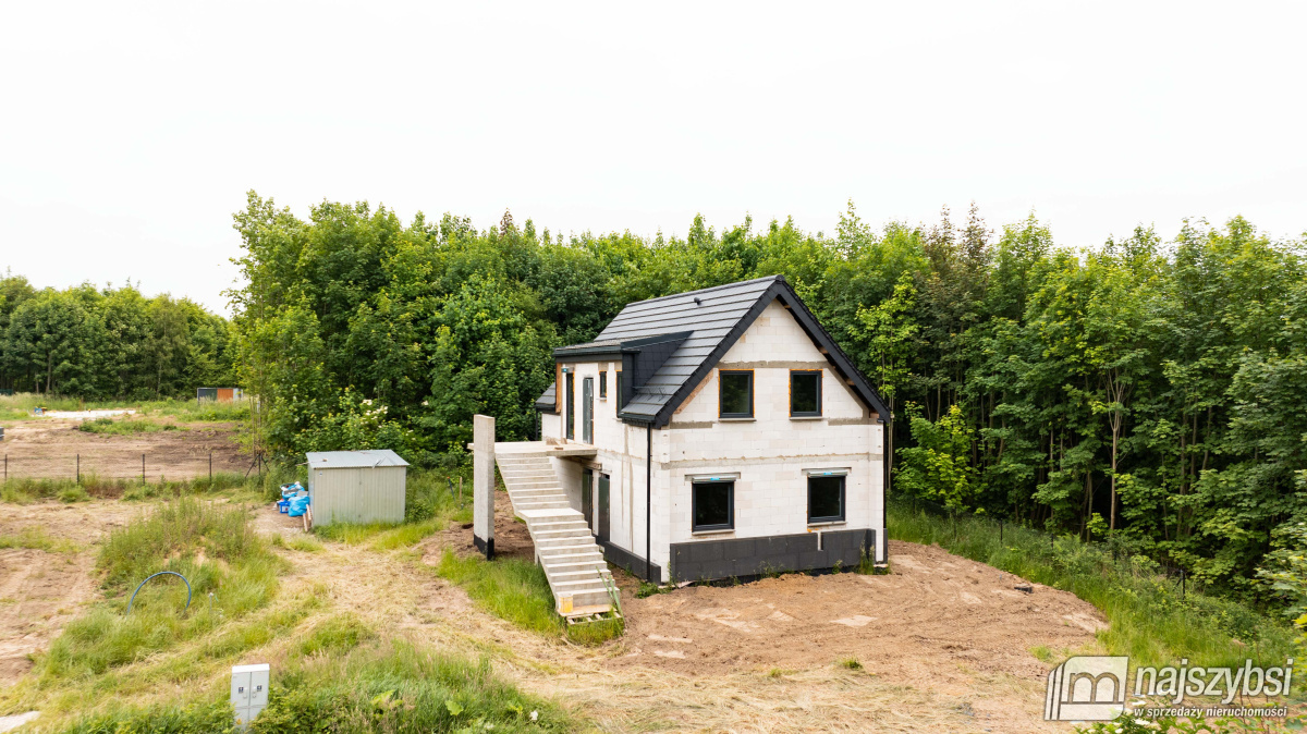 DZIWNÓWEK-DOM DWU APARTAMENTOWY  600 M DO MORZA (1)