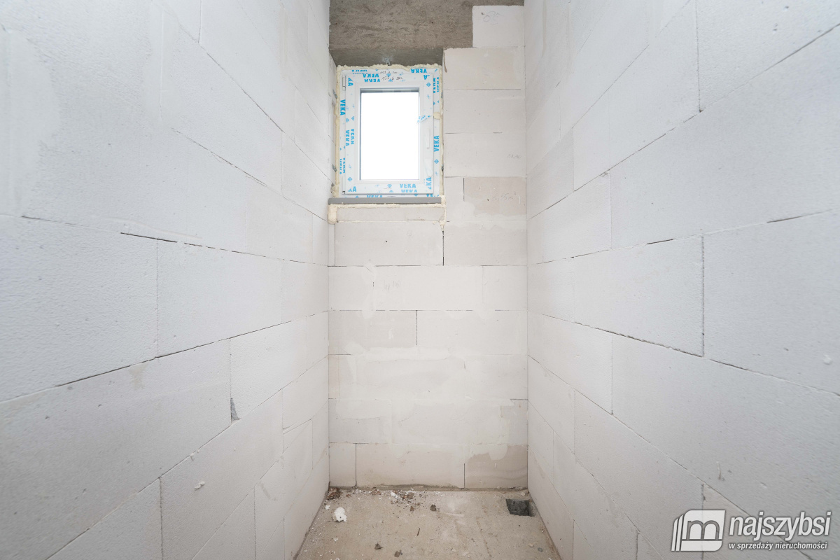 DZIWNÓWEK-DOM DWU APARTAMENTOWY  600 M DO MORZA (12)