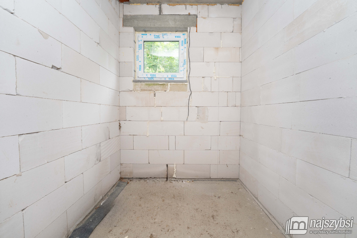 DZIWNÓWEK-DOM DWU APARTAMENTOWY  600 M DO MORZA (14)