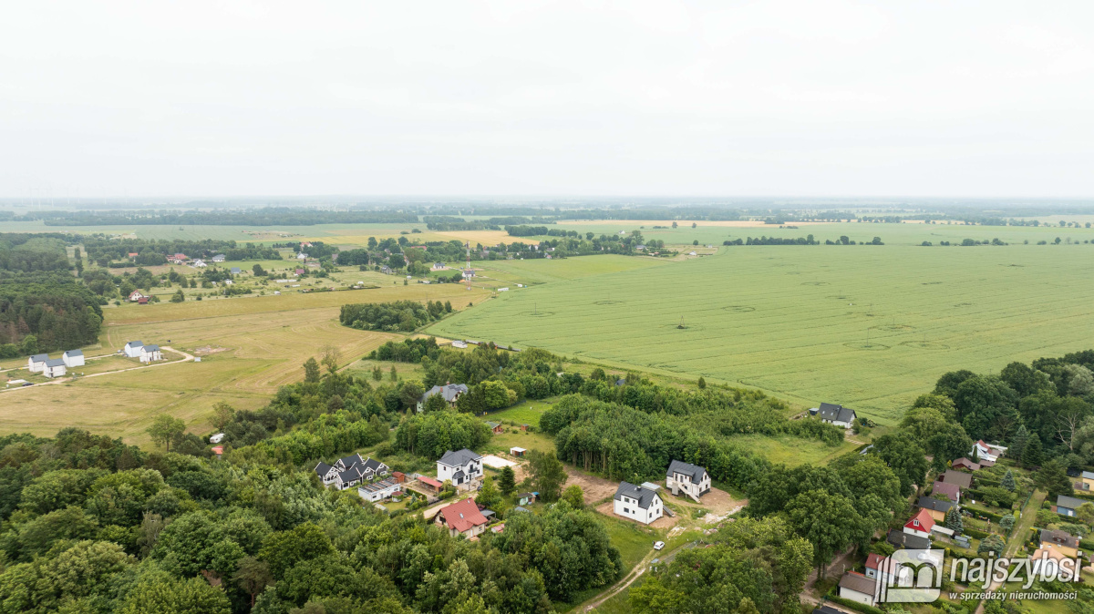 DZIWNÓWEK-DOM DWU APARTAMENTOWY  600 M DO MORZA (20)