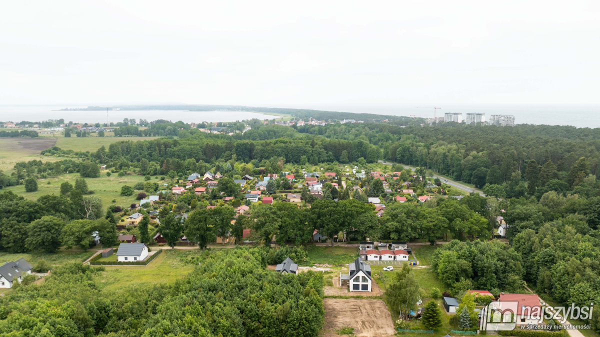 DZIWNÓWEK-DOM DWU APARTAMENTOWY  600 M DO MORZA (21)
