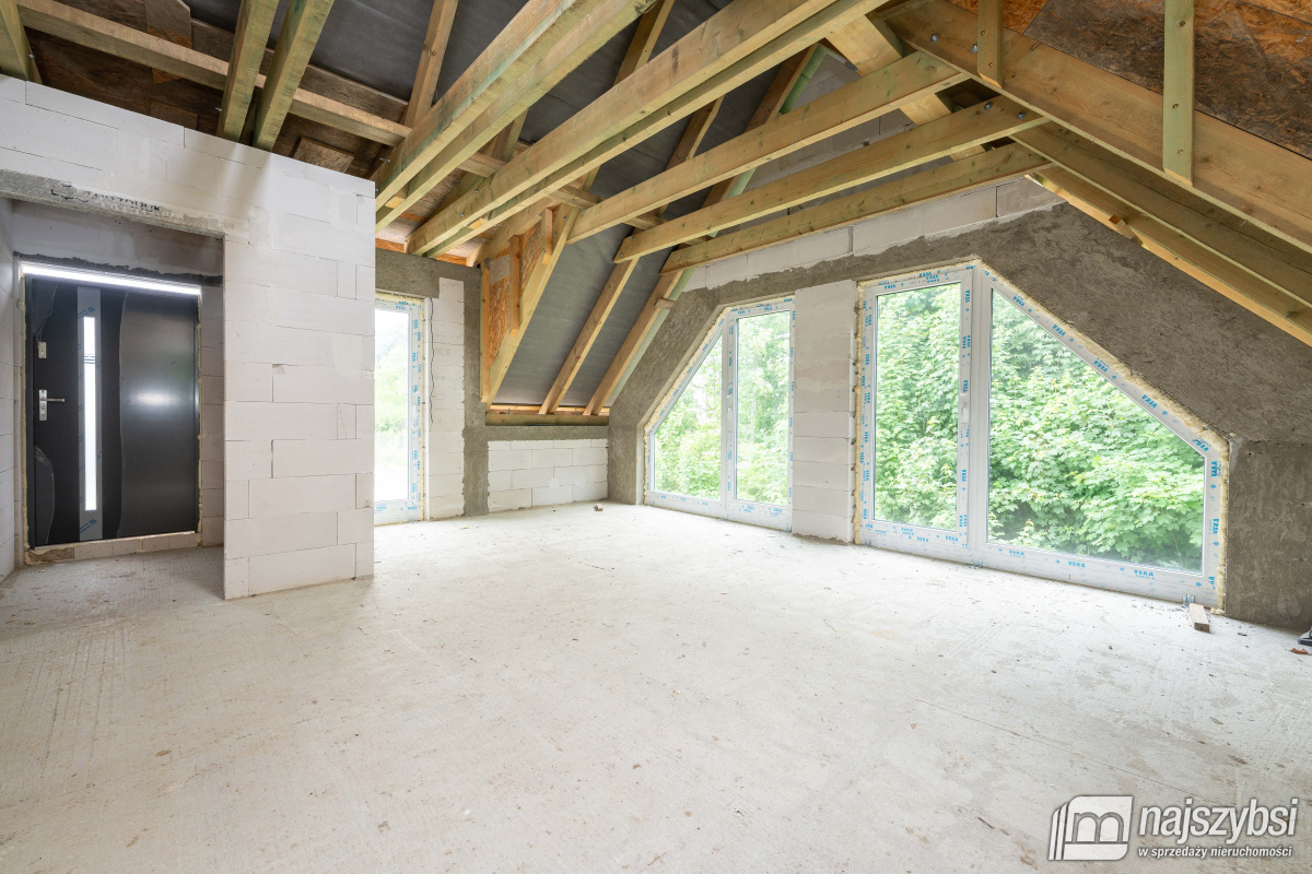 DZIWNÓWEK-DOM DWU APARTAMENTOWY  600 M DO MORZA (4)