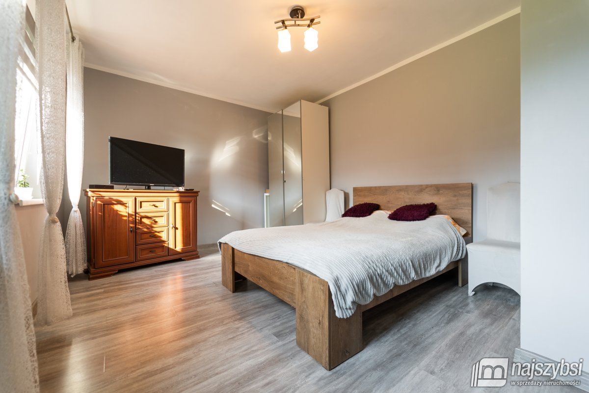 Goleniów-Nowogard DOM budynki gosp.+działka 1,2ha (35)