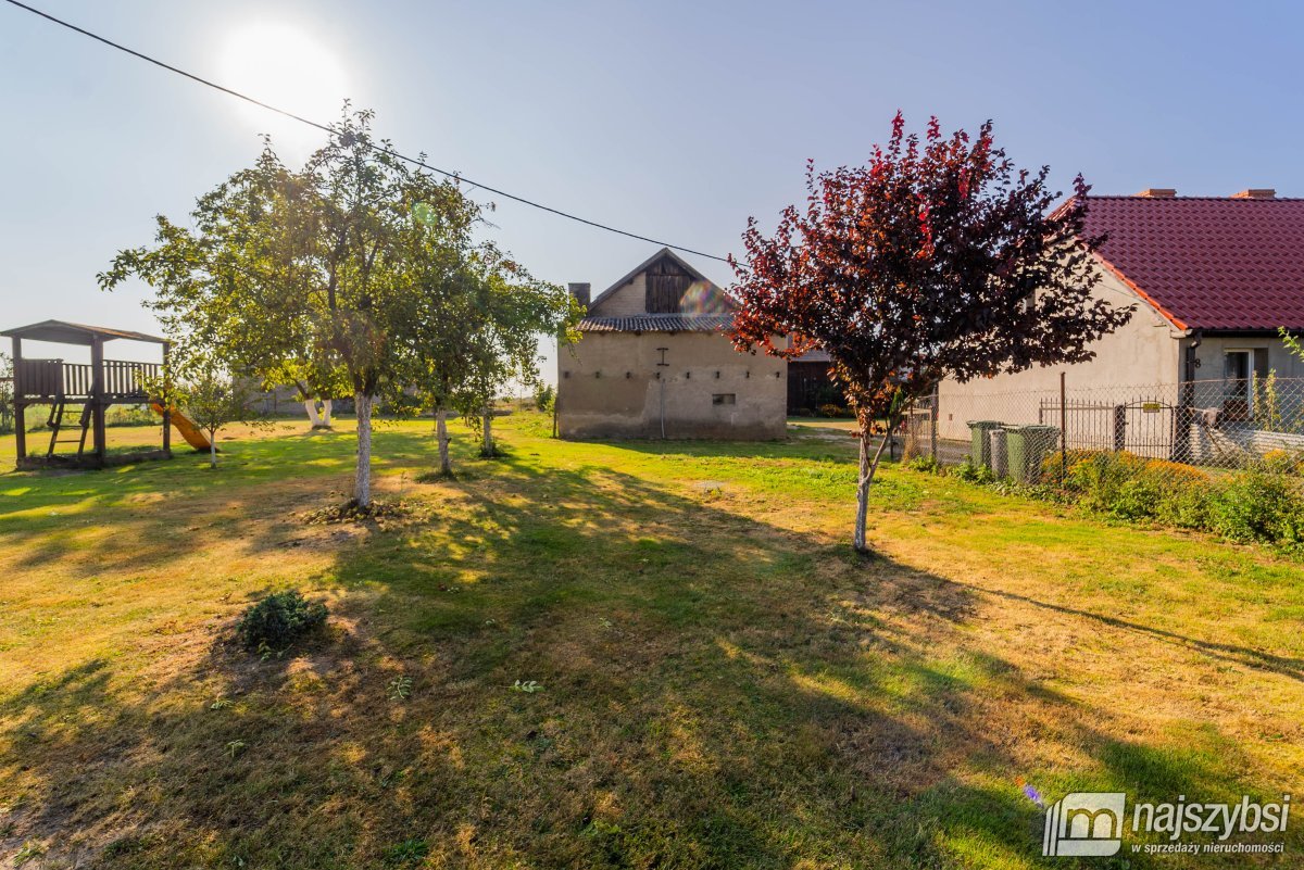 Goleniów-Nowogard DOM budynki gosp.+działka 1,2ha (38)
