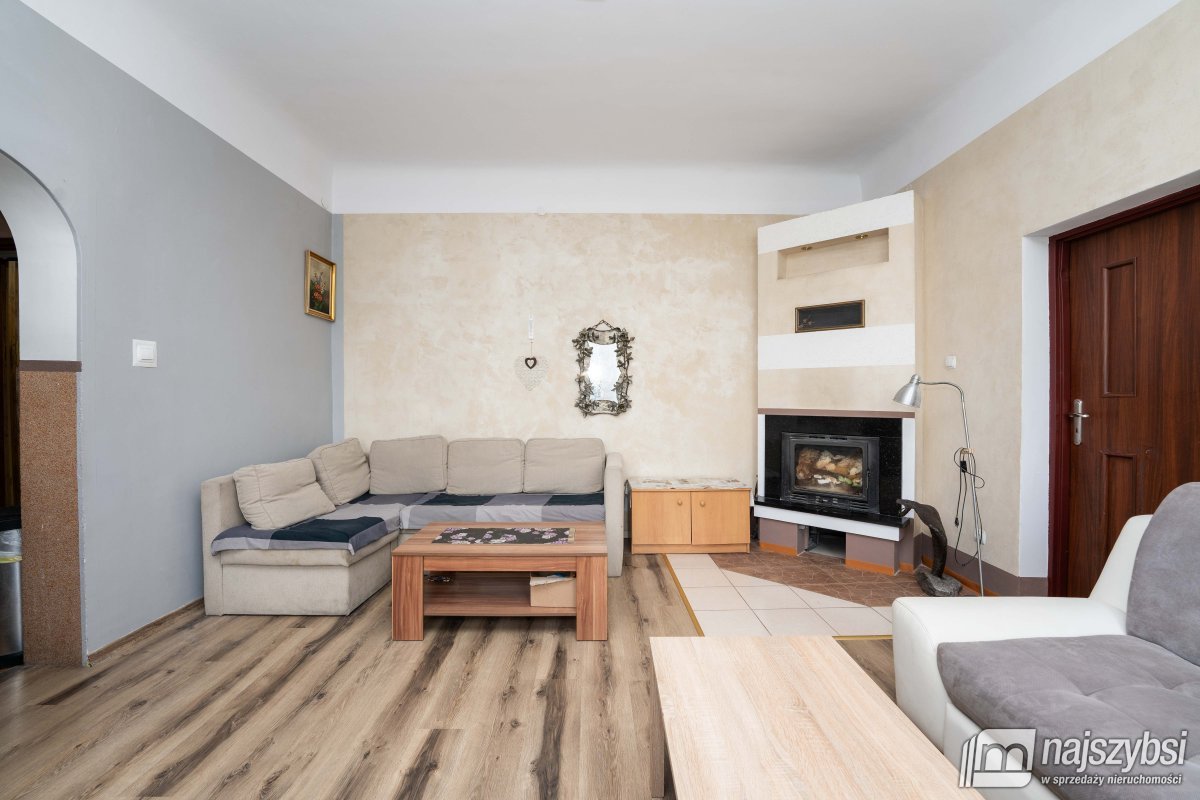 Recz - przestronne mieszkanie w centrum (1)