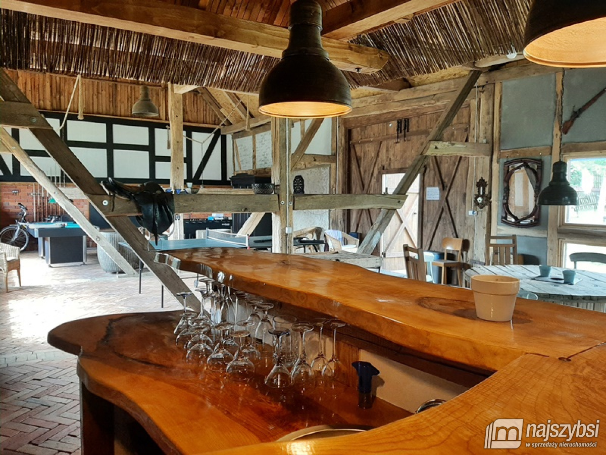  KLIMATYCZNY DOM Z LINIĄ BRZEGOWĄ JEZIORA (15)