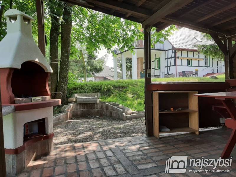  KLIMATYCZNY DOM Z LINIĄ BRZEGOWĄ JEZIORA (23)