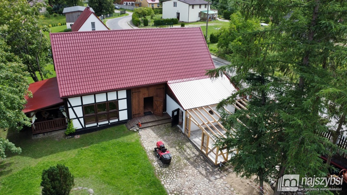  KLIMATYCZNY DOM Z LINIĄ BRZEGOWĄ JEZIORA (25)