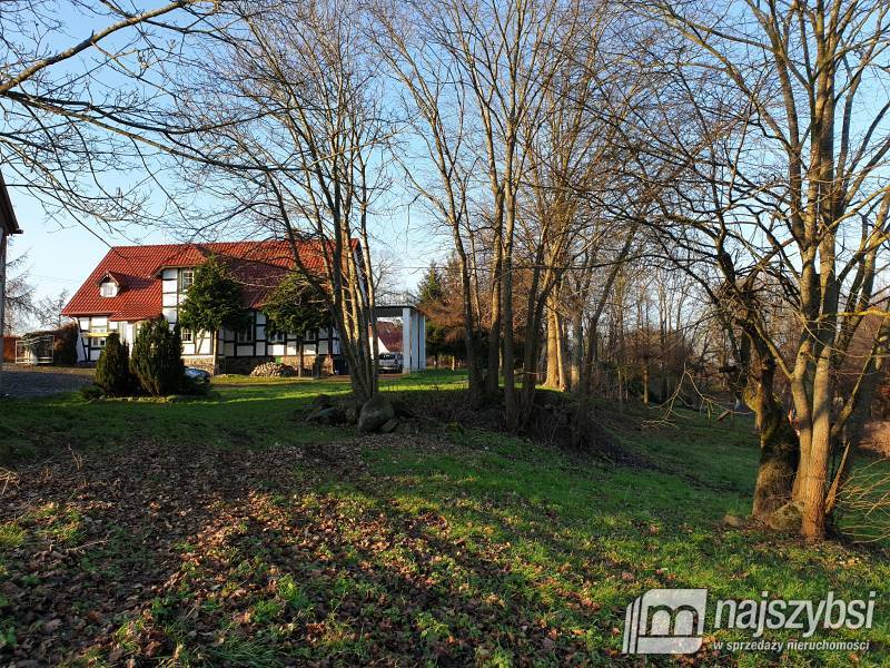  KLIMATYCZNY DOM Z LINIĄ BRZEGOWĄ JEZIORA (30)