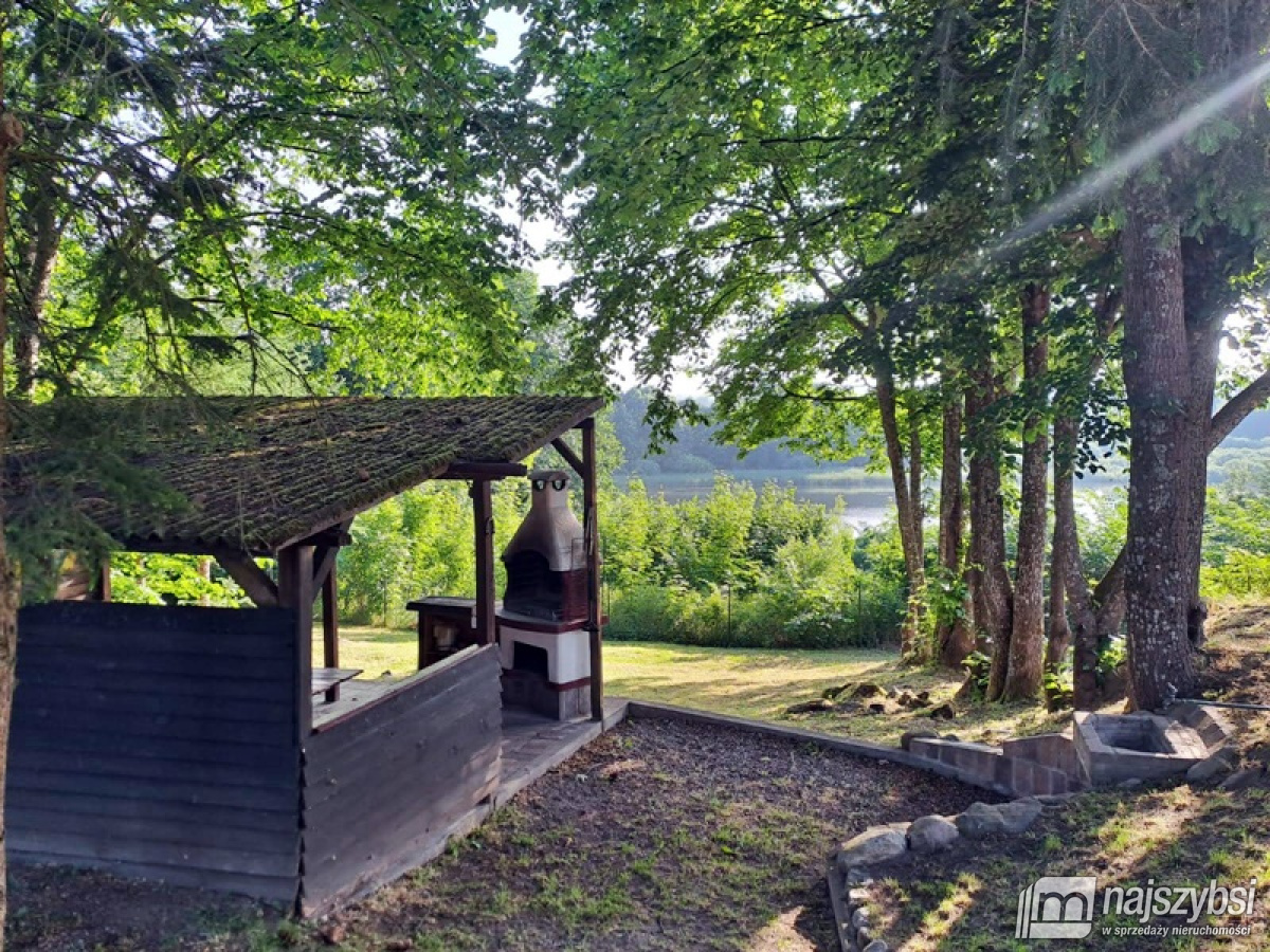  KLIMATYCZNY DOM Z LINIĄ BRZEGOWĄ JEZIORA (32)