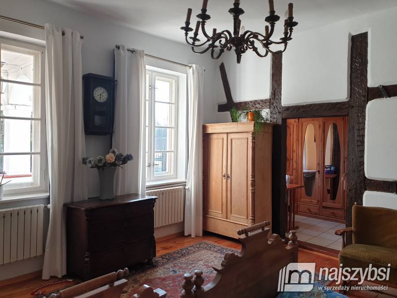  KLIMATYCZNY DOM Z LINIĄ BRZEGOWĄ JEZIORA (8)