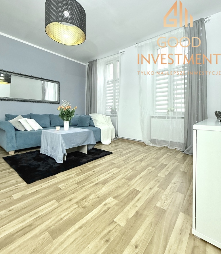 Duże 2  Pokoje Na Sprzedaż (2)