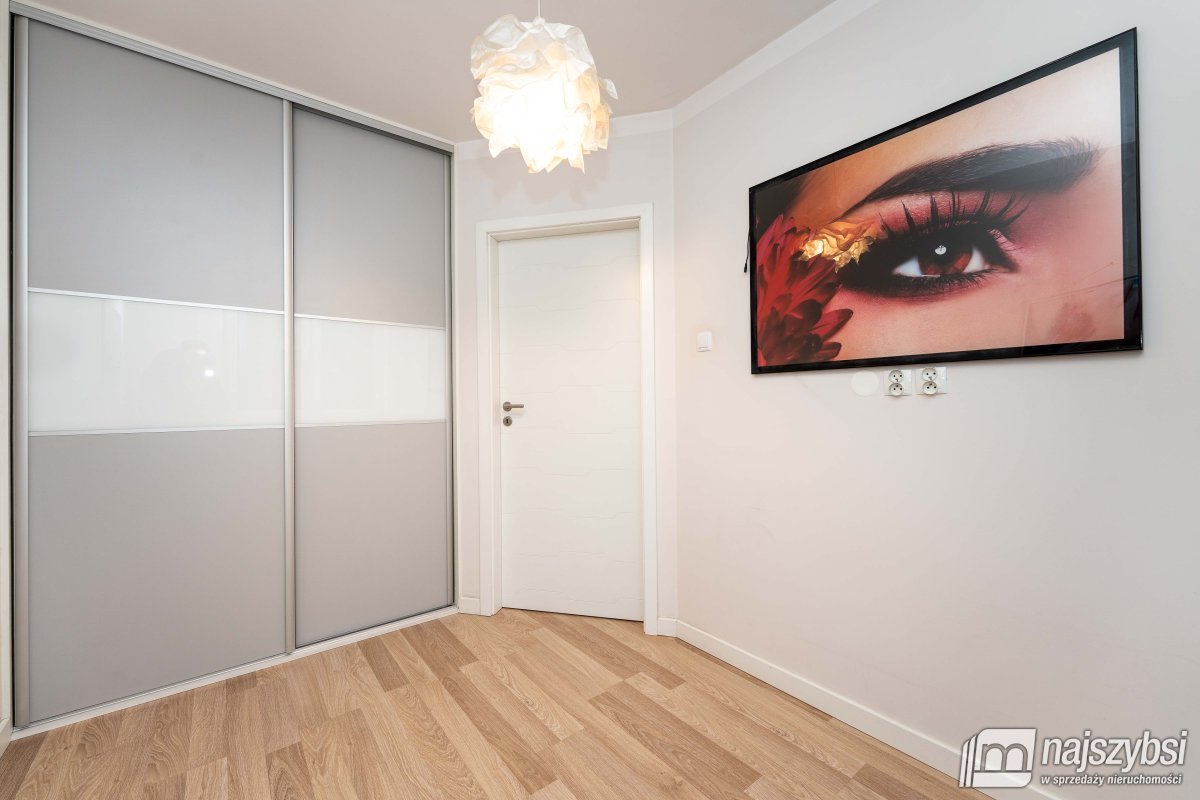 Kołobrzeg - mieszkanie z ogródkiem 600m od morza (10)