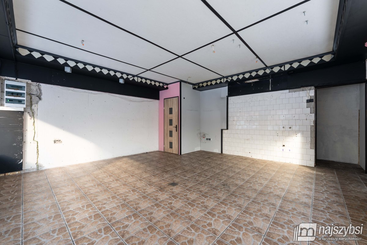 Łobez - mieszkanie z lokalem usługowym (2)