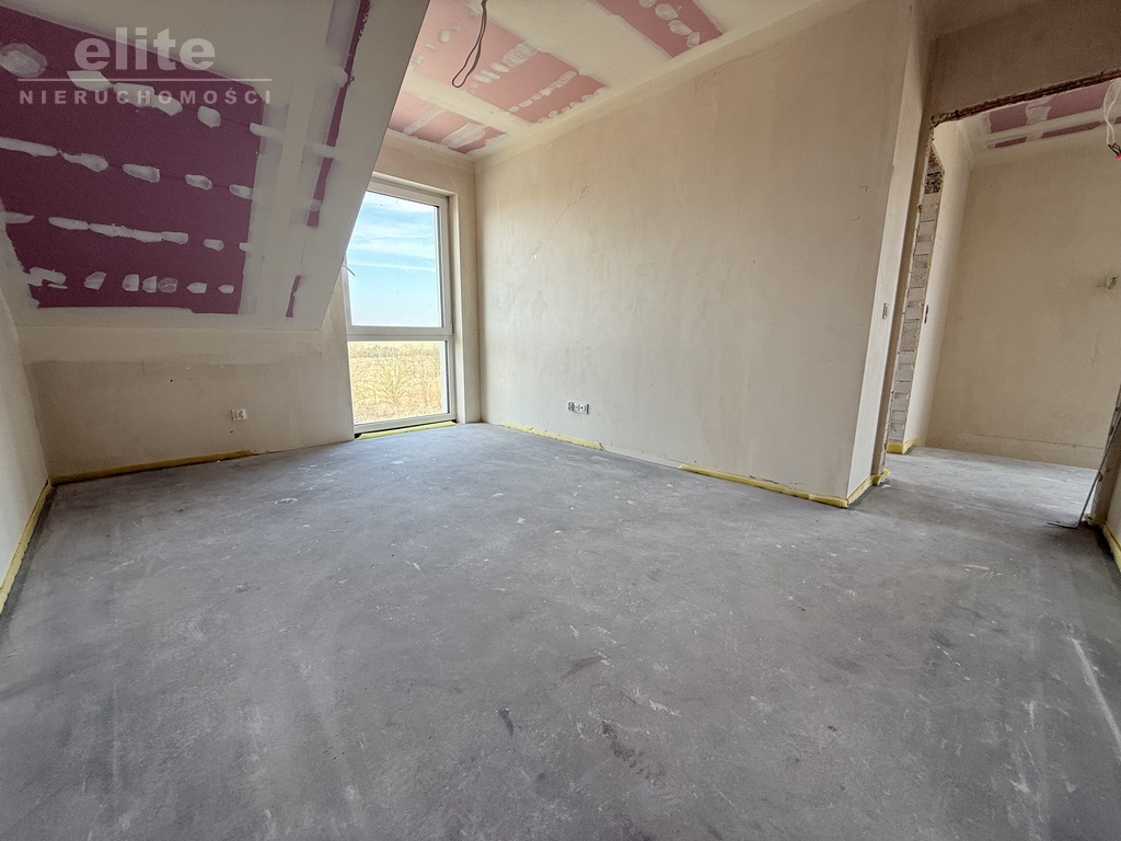 Siadło dolne gotowy bliźniak 5 pokoi i garaż (6)