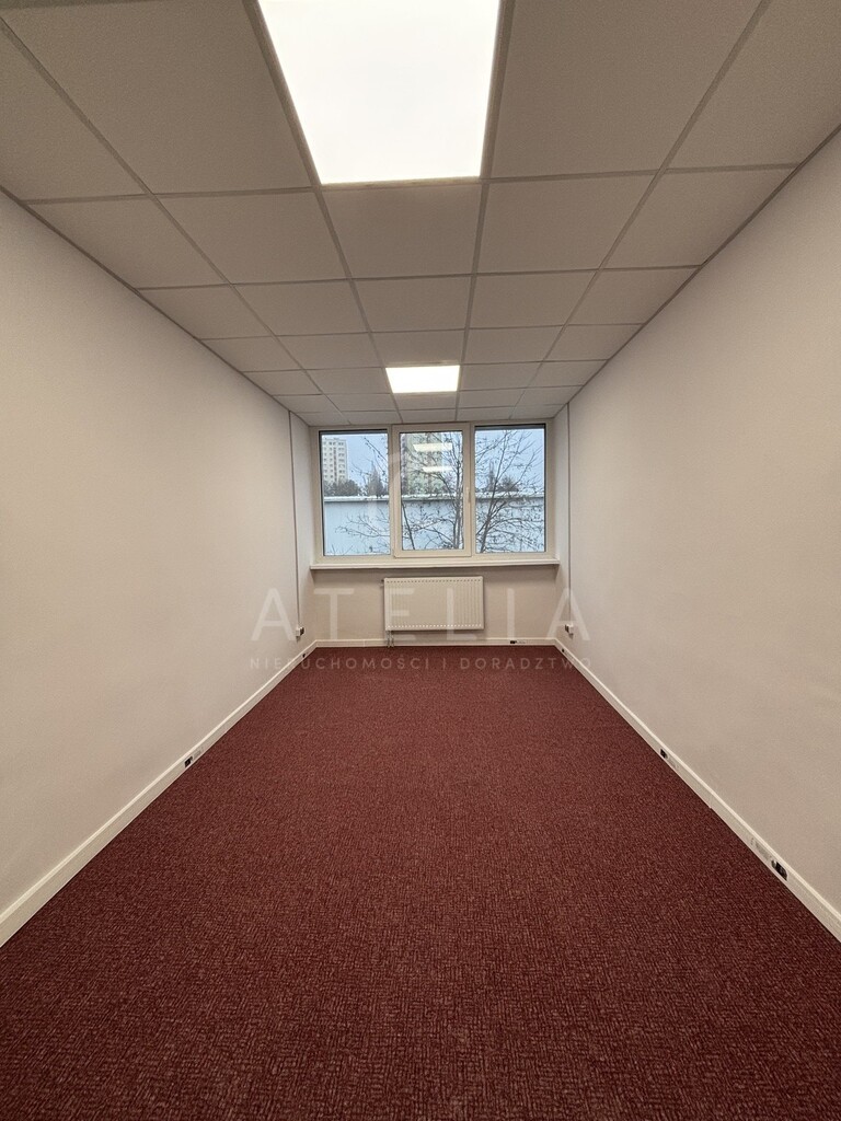 Lokale biurowe do wynajęcia na Pomorzanch (4)