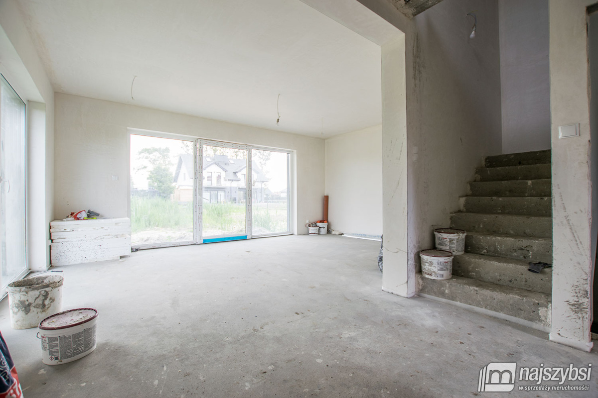 KOŁOBRZEG - Zieleniewo blizniaki  (4)