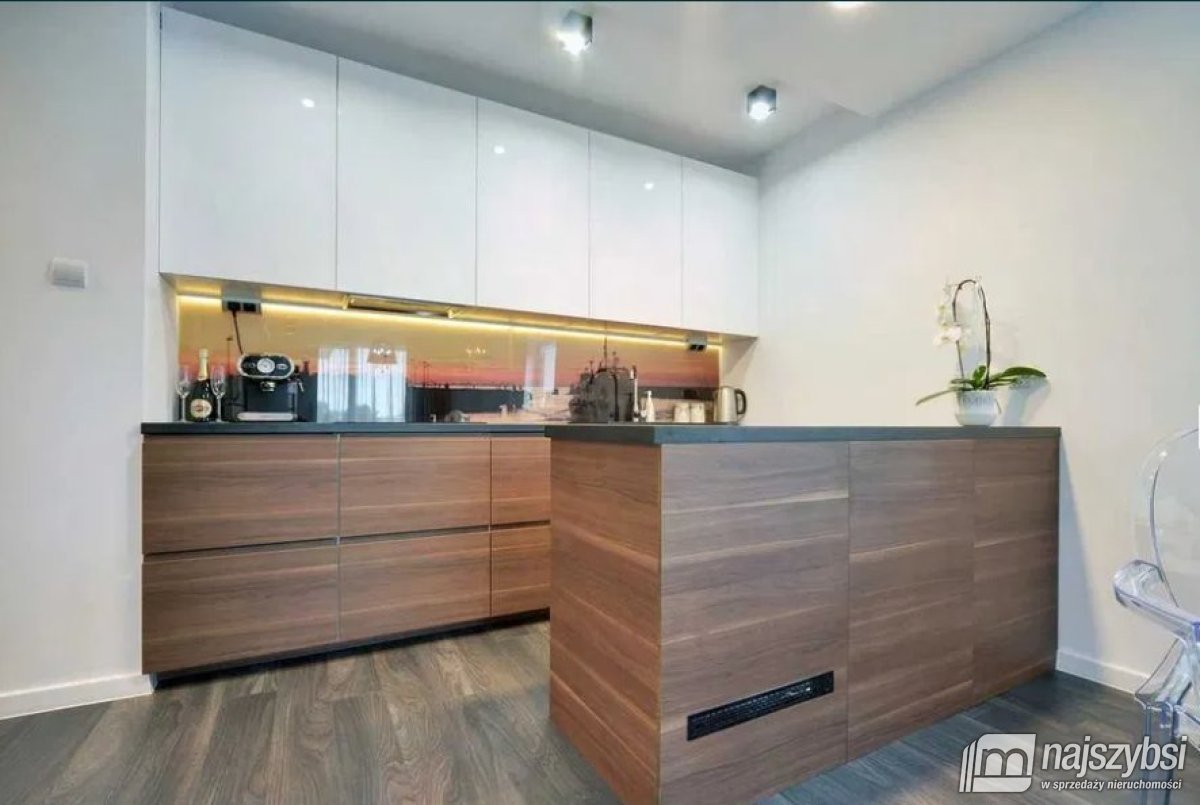 Kołobrzeg-Apartament z miejscem postojowym (7)