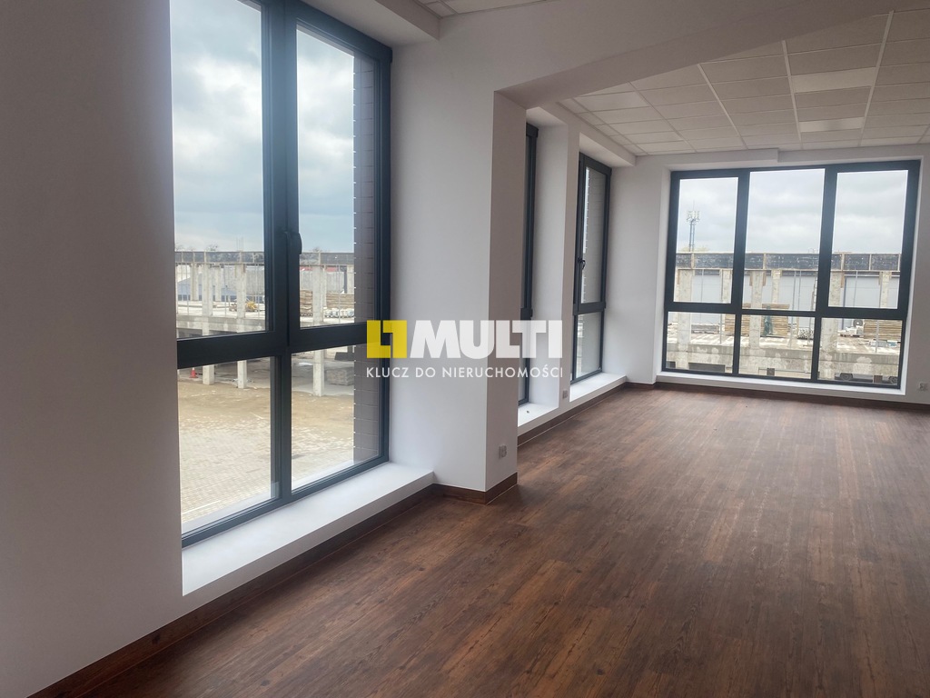 Lokal Handlowo-Biurowy Centrum Handlowe (3)