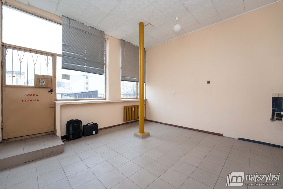 Goleniów - lokal  na sprzedaż 19 m² w centrum  (6)