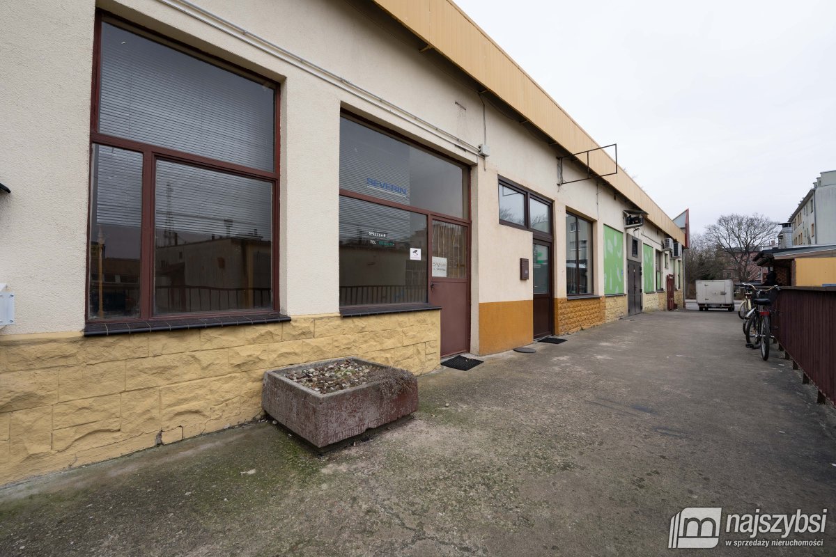 Goleniów - lokal  na sprzedaż 19 m² w centrum  (9)