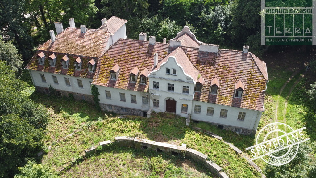 ZABYTKOWY DWÓR - Nieruchomość SPRZEDANA (4)