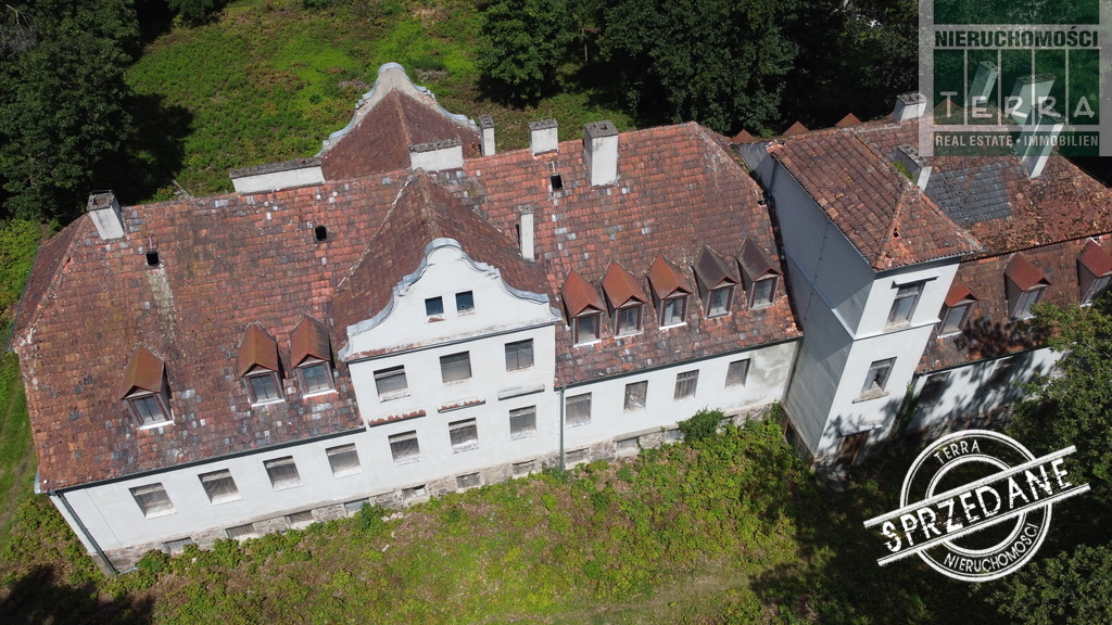 ZABYTKOWY DWÓR - Nieruchomość SPRZEDANA (5)