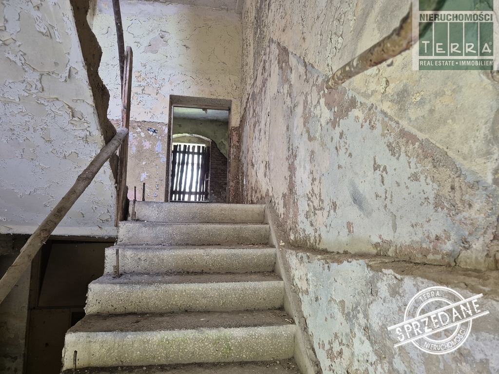 ZABYTKOWY DWÓR - Nieruchomość SPRZEDANA (21)