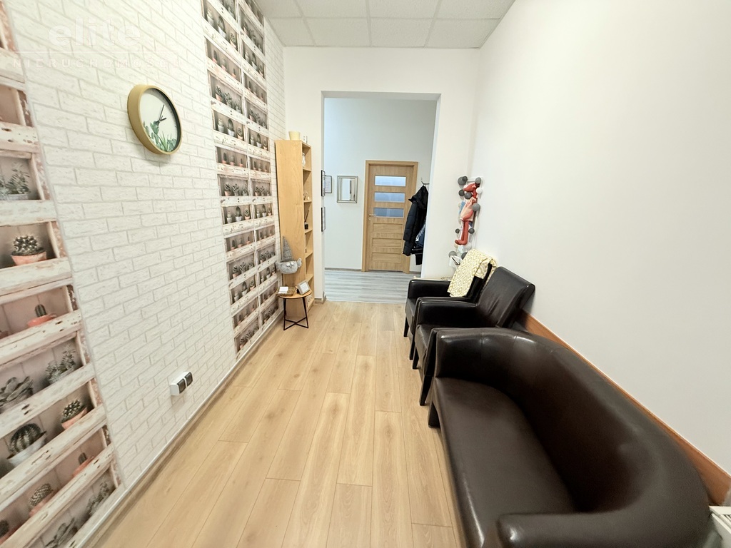 Os. Majowe, 89m2 lokal handlowo-usługowy, parter (9)