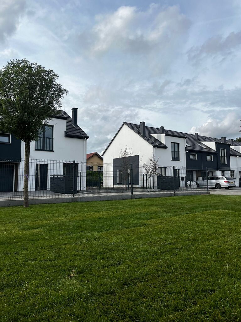 Oddanie 2025r./dom szeregowy/garaż/ S1_1c_1d_1e (9)